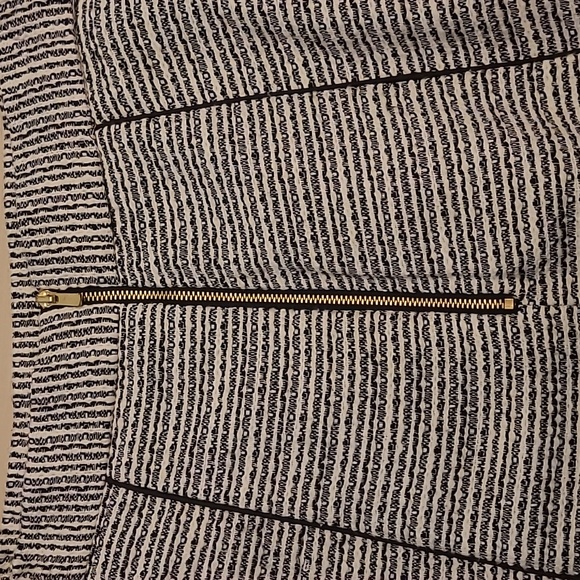 NWOT H&M Tweed Feel Black and White Pencil Skirt with Gold Zipper - Picture 5 of 15